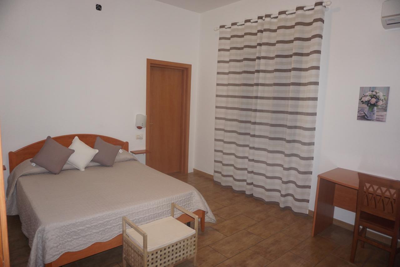 פורצה דרגו Hotel Villa Souvenir מראה חיצוני תמונה
